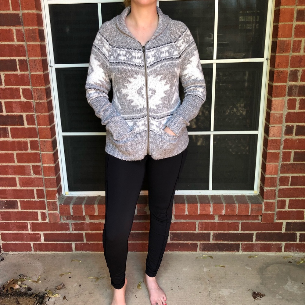 Sweater with zipper!